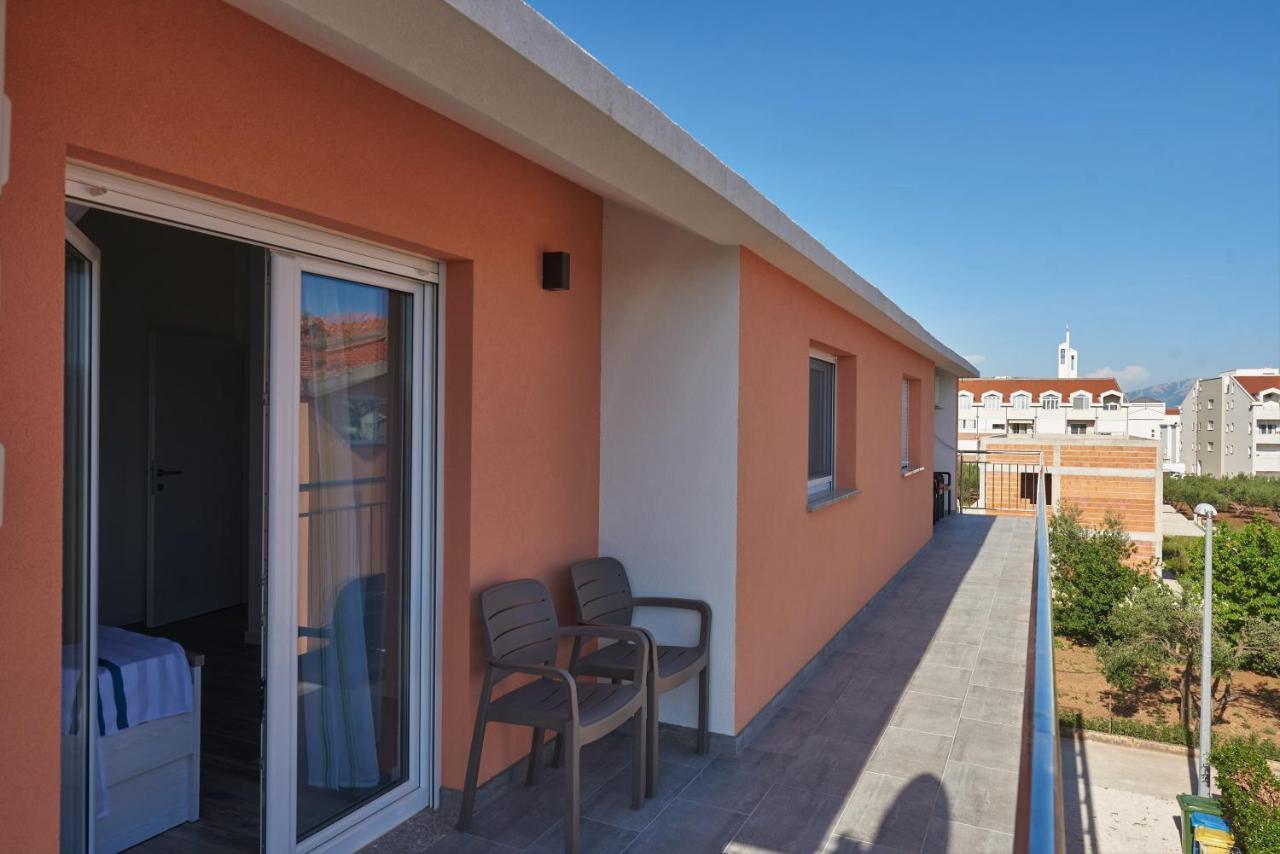 Apartments & Rooms Seaside Kaštela エクステリア 写真