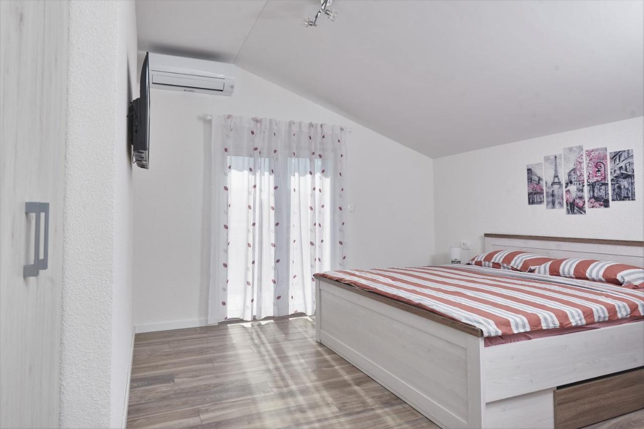 Apartments & Rooms Seaside Kaštela エクステリア 写真