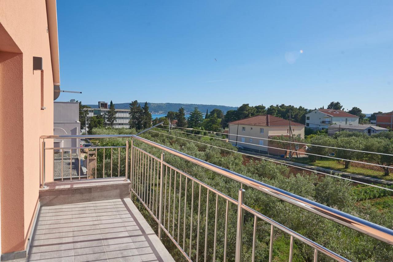 Apartments & Rooms Seaside Kaštela エクステリア 写真