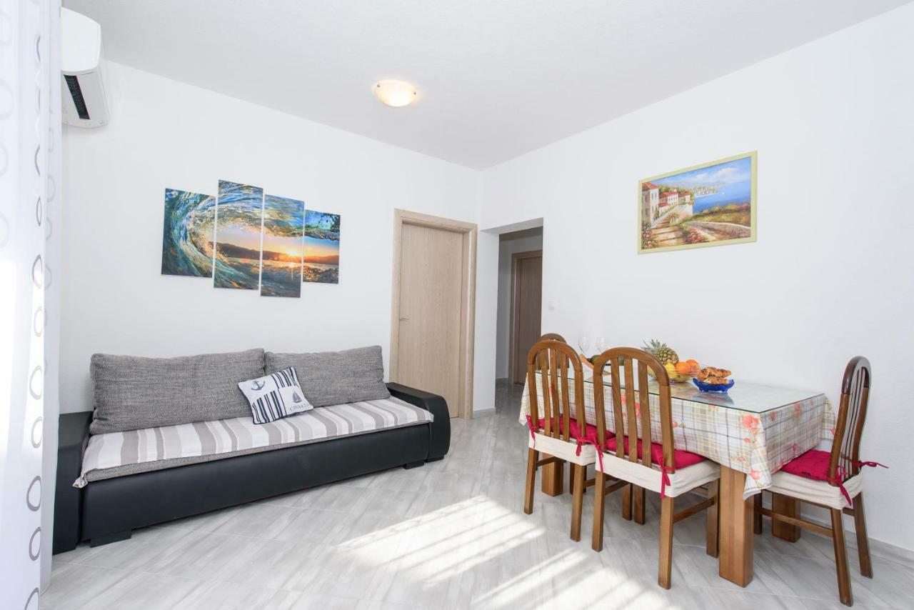 Apartments & Rooms Seaside Kaštela エクステリア 写真