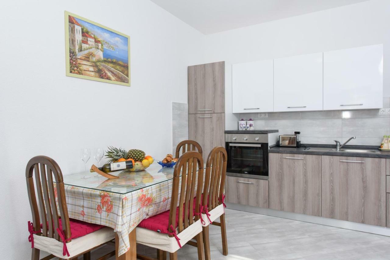 Apartments & Rooms Seaside Kaštela エクステリア 写真