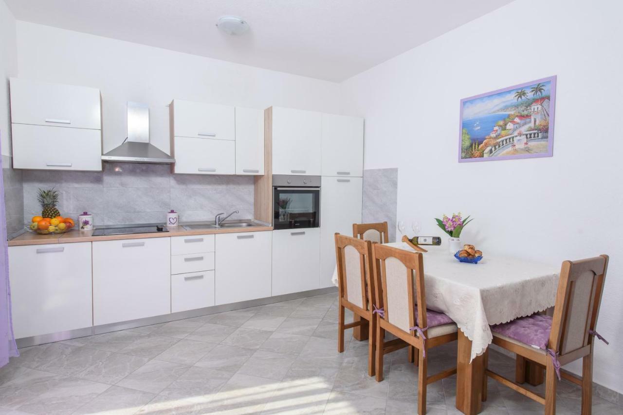Apartments & Rooms Seaside Kaštela エクステリア 写真