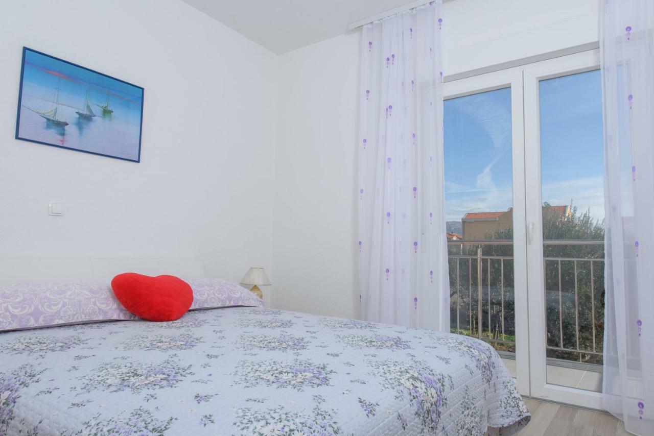 Apartments & Rooms Seaside Kaštela エクステリア 写真